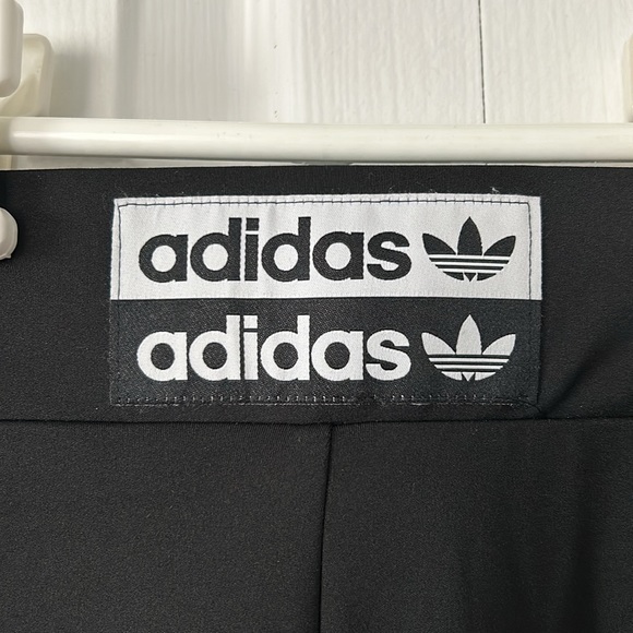 NWOT Adidas black leggings M - Picture 4 of 4